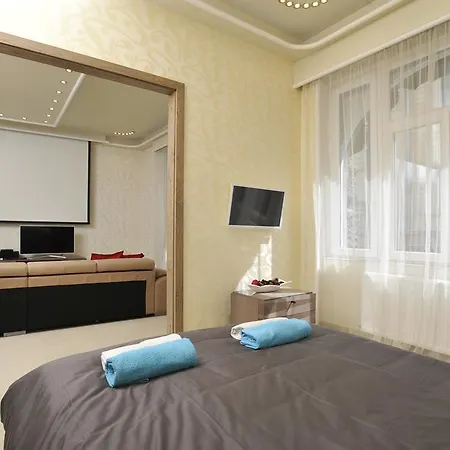 Basilica Grand Luxury In The Historic Center *