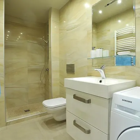 Basilica Grand Luxury In The Historic Center