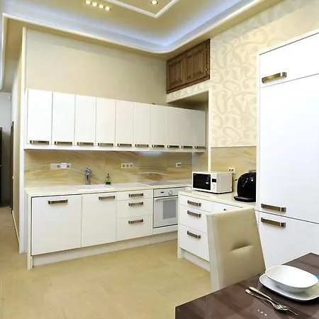 Apartment Basilica Grand Luxury In The Historic Center